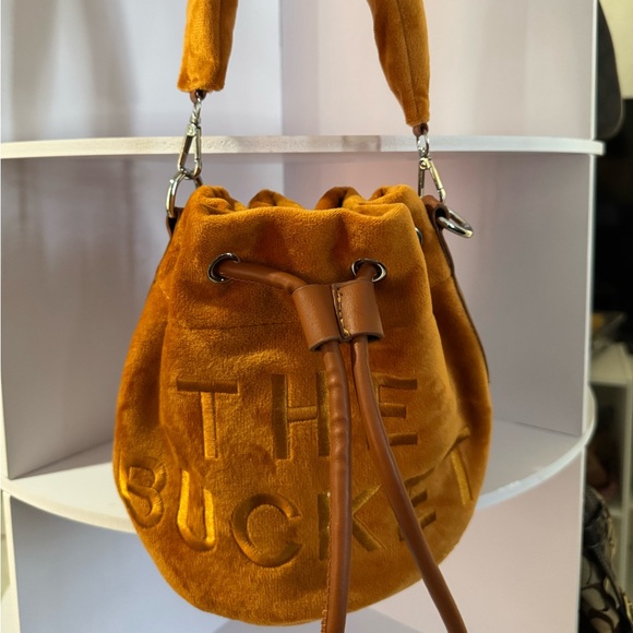 Tan Velvet Amazon Bucket Bag - Picture 3 of 6